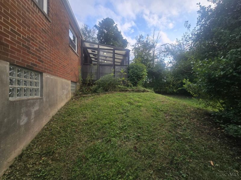 7781 Pippin Road, Colerain Township, OH 45239 Photo 2