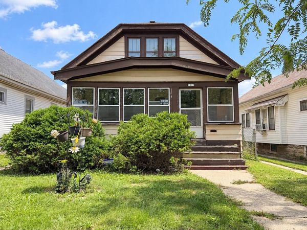 3919 N 15th STREET, Milwaukee, WI 53206