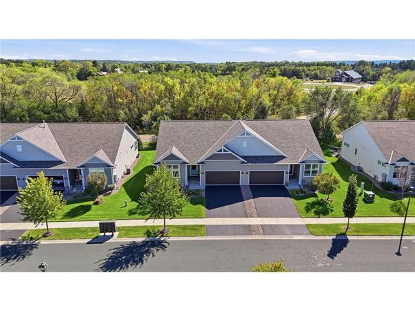 1584 Southpoint Drive, Hudson, WI 54016