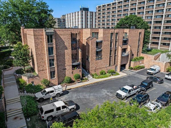 1906 E Shorewood BOULEVARD, Unit 149, Milwaukee, WI 53211