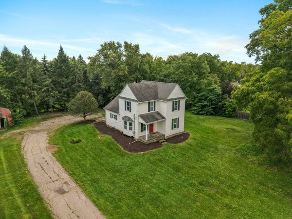 2836 Knapp Street NE, Grand Rapids, MI 49525