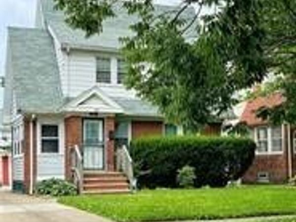 3861 Kirkwood Road , Cleveland Heights, OH 44121