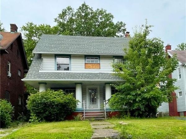 936 Dresden Road , Cleveland Heights, OH 44112