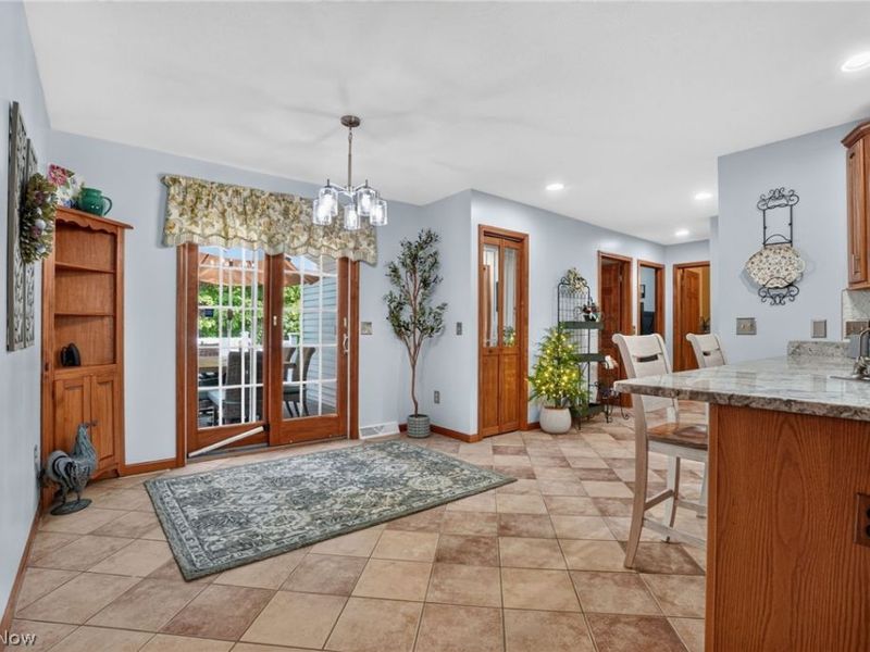 7424 Kingsboro Drive, Conneaut, OH 44030 Photo 9