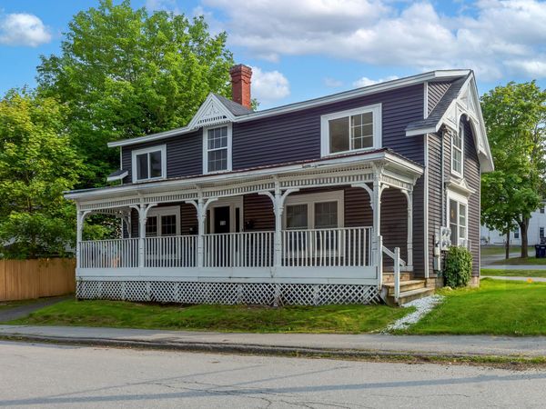 176 Court Street , Bangor, ME 04401