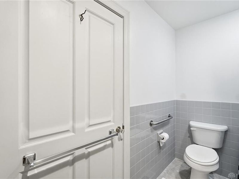 1630 S Main Street, Dayton, OH 45409 Photo 24