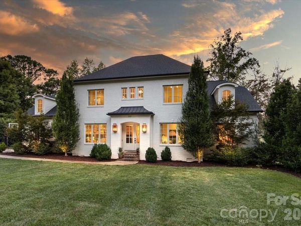 610 Lansdowne Road, Charlotte, NC 28270