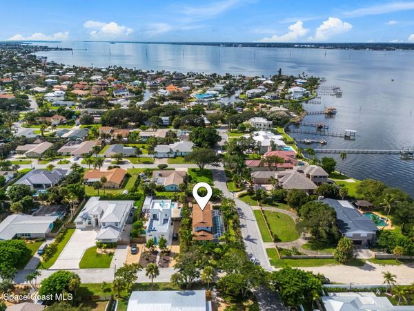423 6th Avenue , Melbourne Beach, FL 32951