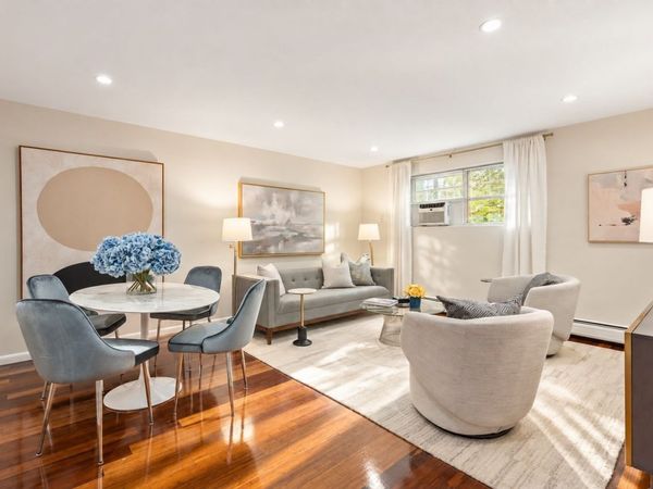 804 Centre St, Unit 8, Boston, MA 02130