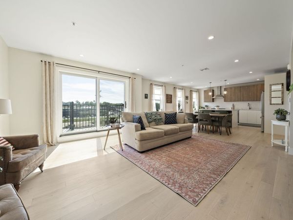 488 Quincy Ave, Unit 4, Quincy, MA 02169