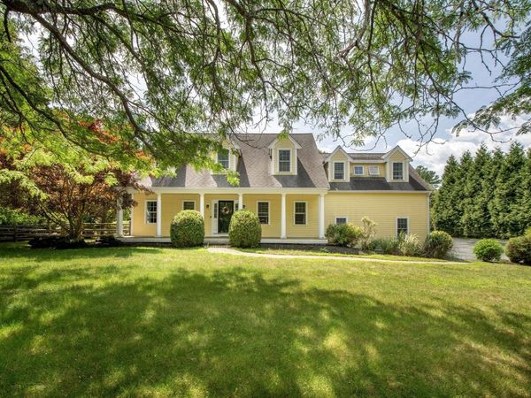285 High Street, Pembroke, MA 02359