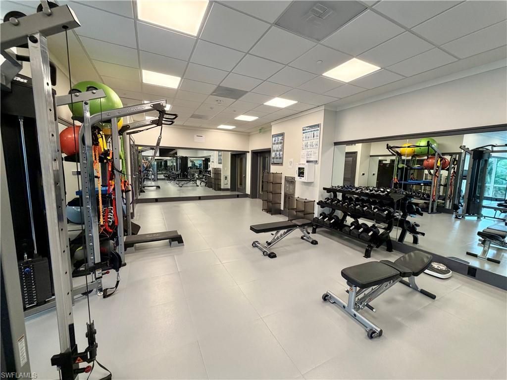 6585 Nicholas Blvd, Unit 1105, Naples, FL 34108 Photo