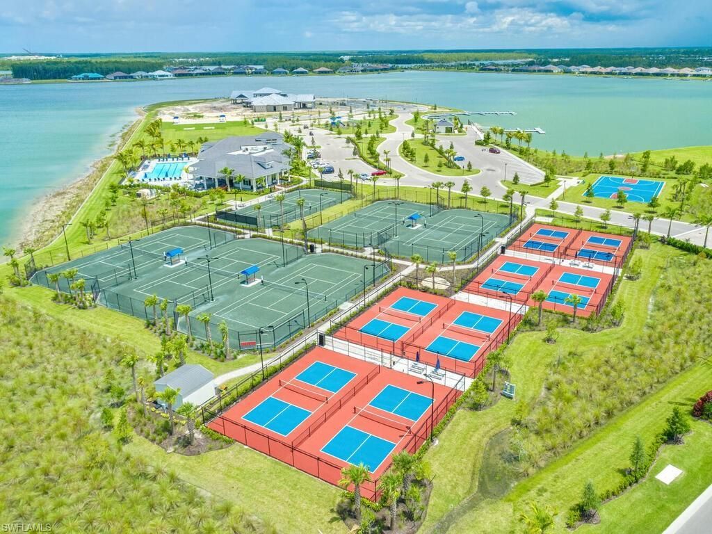 17424 Blue Sapphire Dr, Fort Myers, FL 33913 Photo