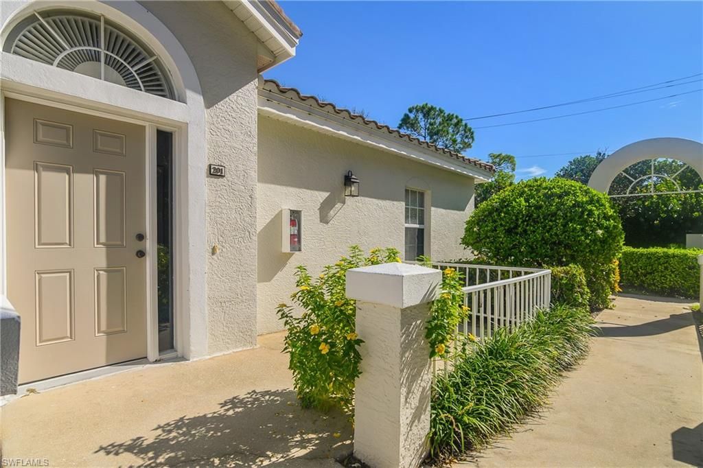6867 Satinleaf Rd S, Unit 201, Naples, FL 34109 Photo