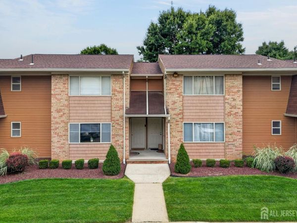 207 Mandon Court, South Brunswick, NJ 08540