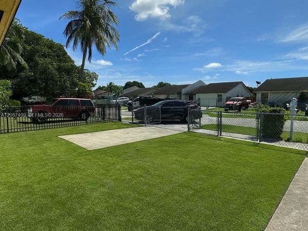 3611 NW 194th Ter , Miami Gardens, FL 33056