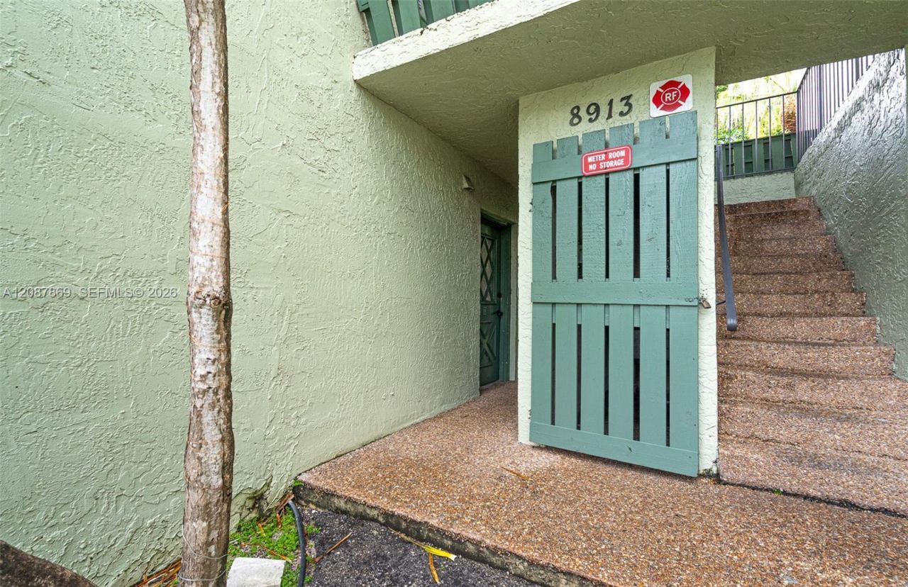 8913 NW 28th Dr, Unit D, Coral Springs, FL 33065 Photo