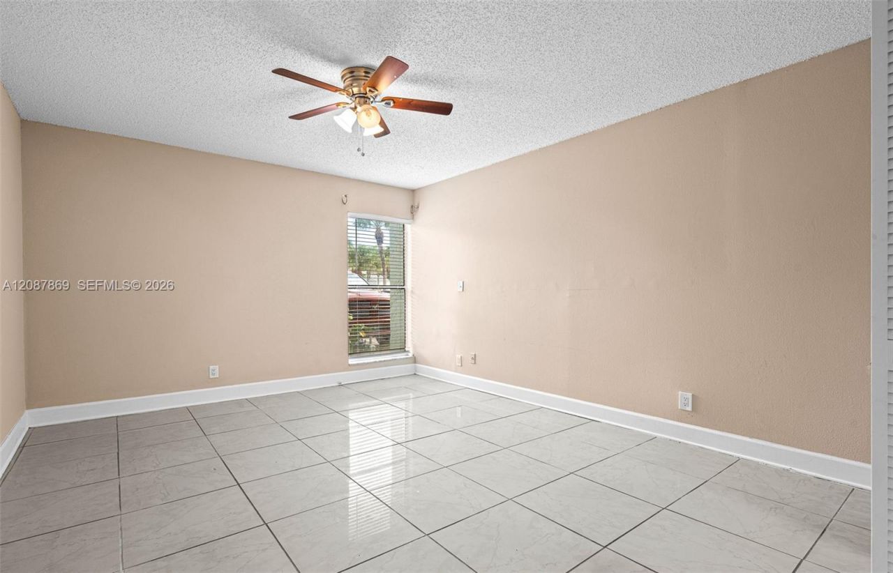 8913 NW 28th Dr, Unit D, Coral Springs, FL 33065 Photo