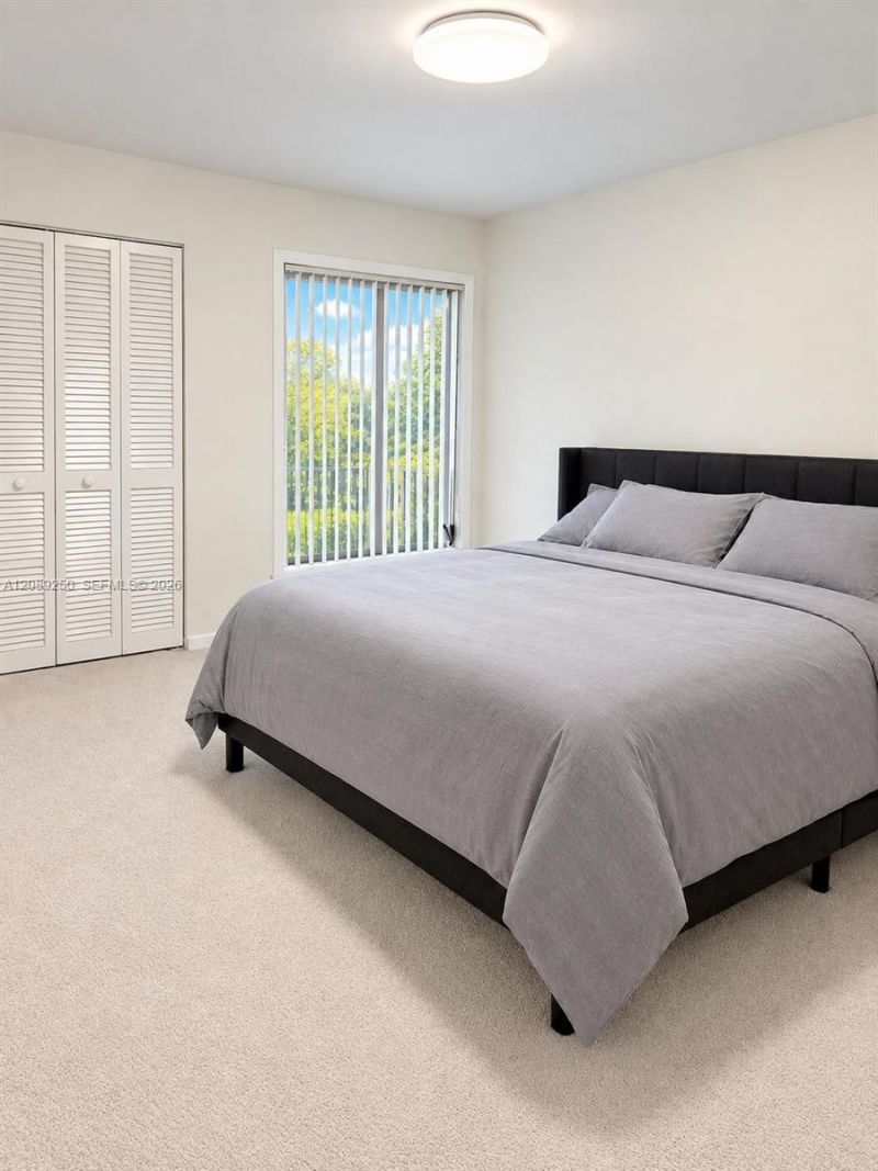 3010 Lakewood Ln , Unit 319, Hollywood, FL 33021 Photo