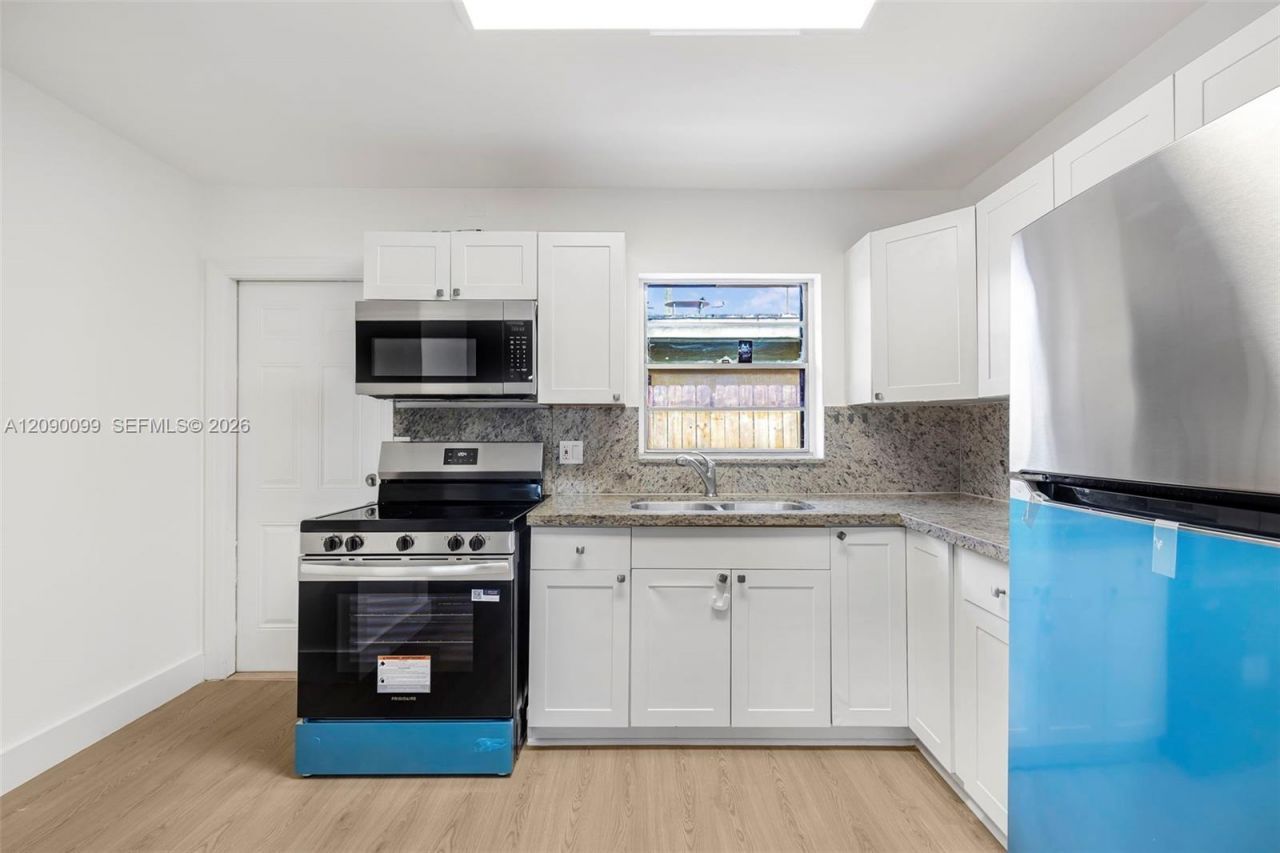 2033 Dewey St , Hollywood, FL 33020 Photo