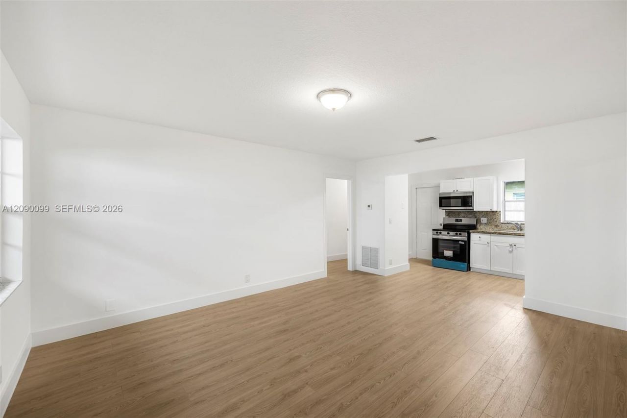 2033 Dewey St , Hollywood, FL 33020 Photo