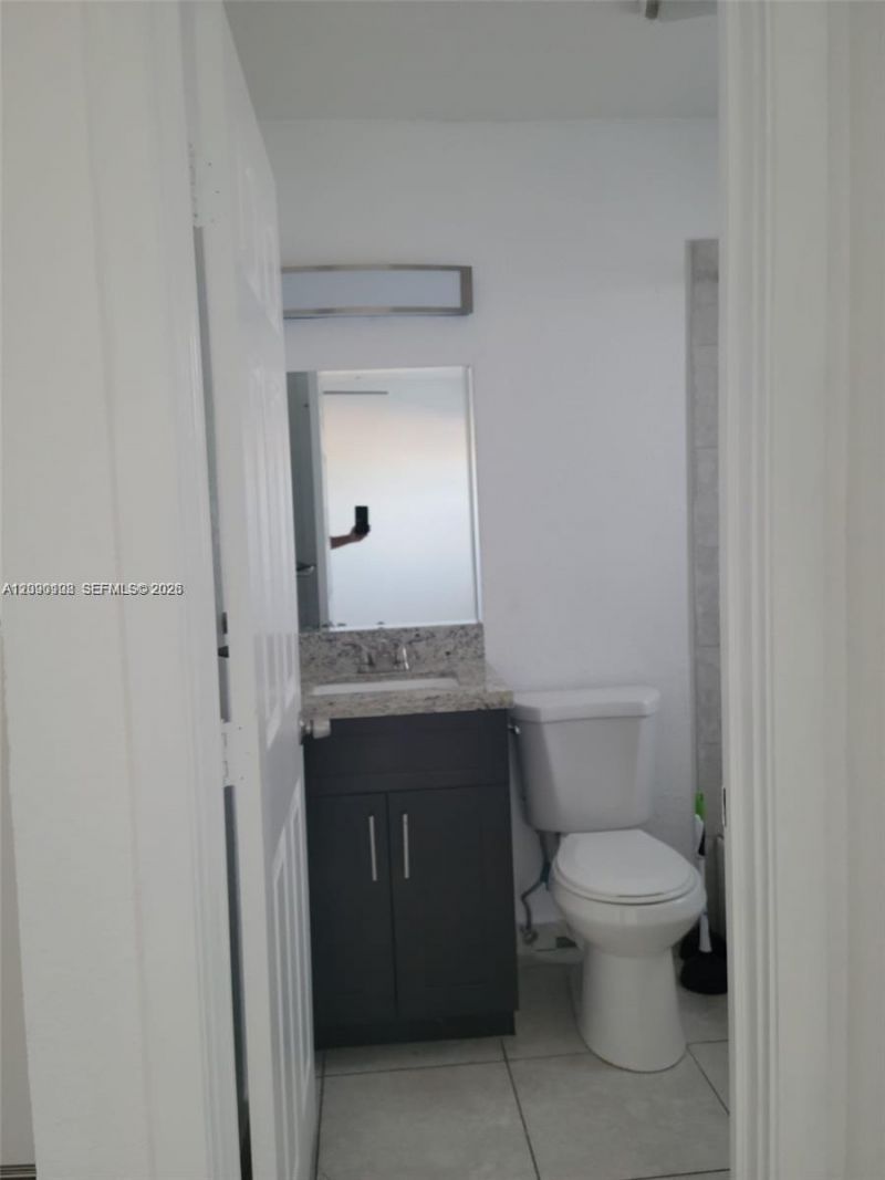 5655 Johnson St , Unit 2, Hollywood, FL 33021 Photo