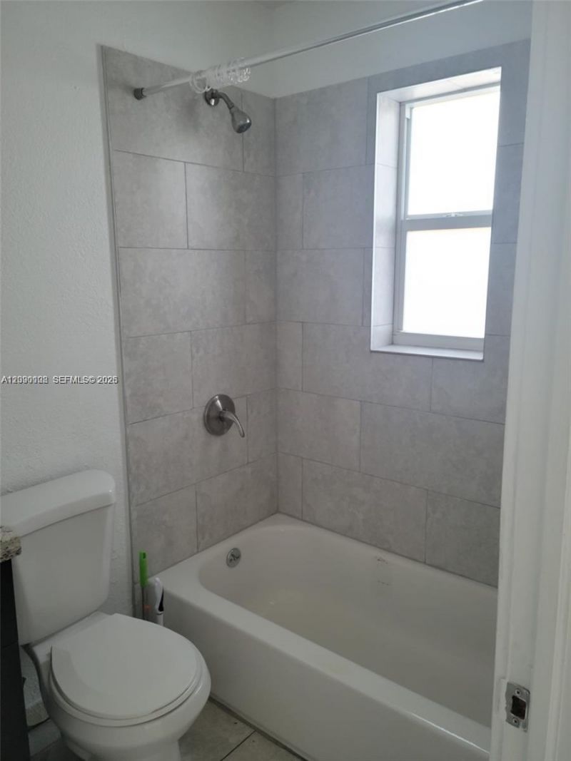 5655 Johnson St , Unit 2, Hollywood, FL 33021 Photo
