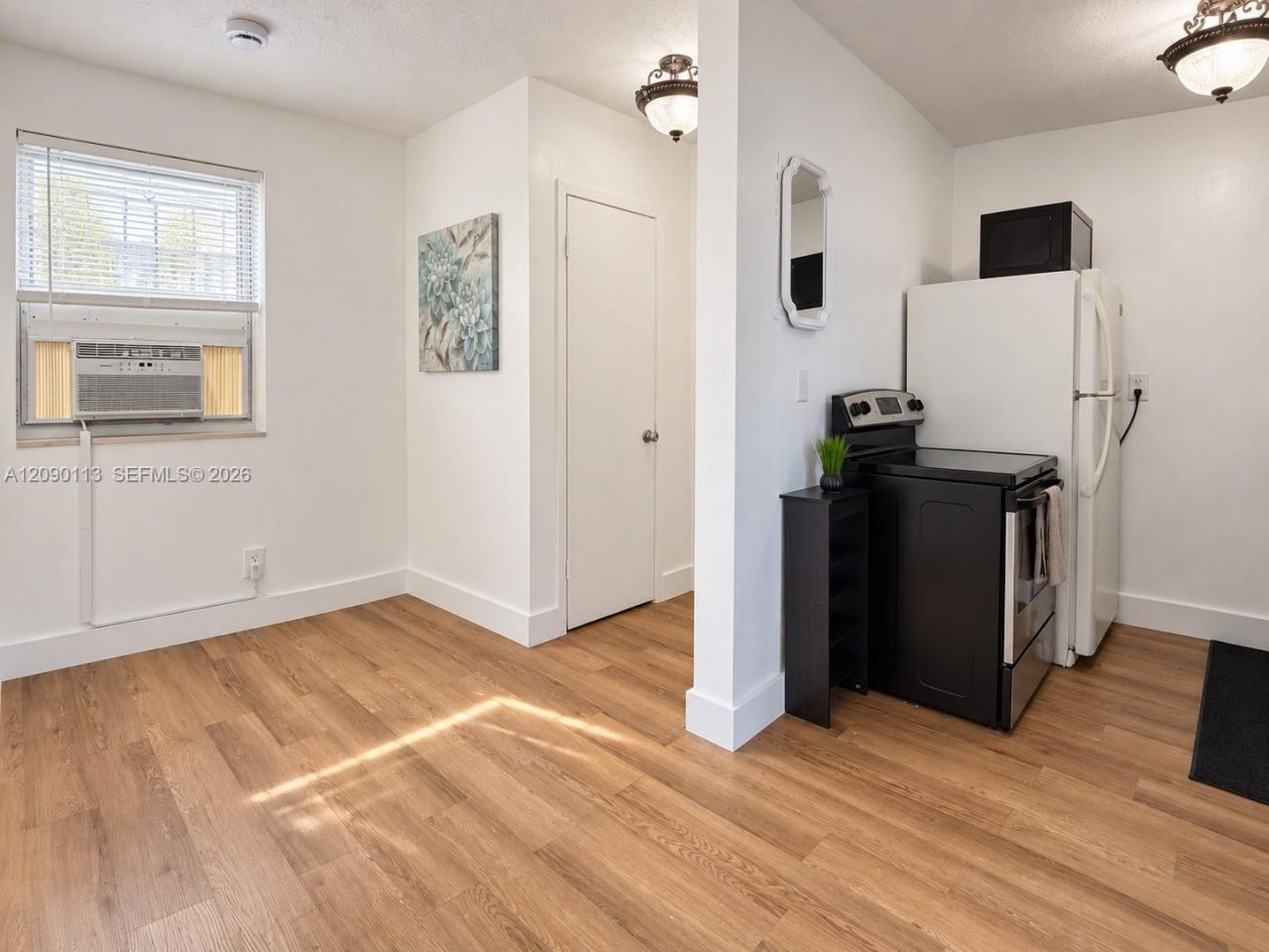 6950 NW 8th Ave, Unit 4, Miami, FL 33150 Photo