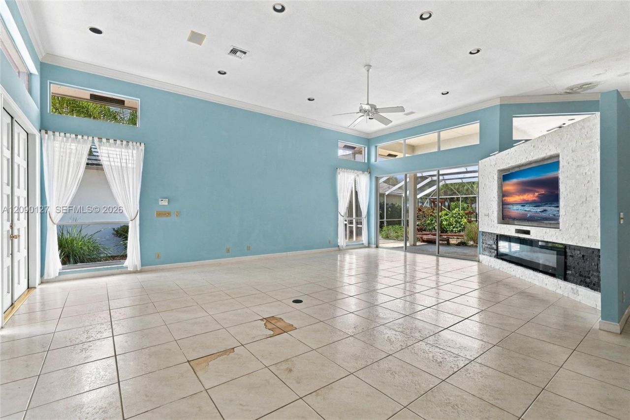 173 Orange Tree Dr , Atlantis, FL 33462 Photo