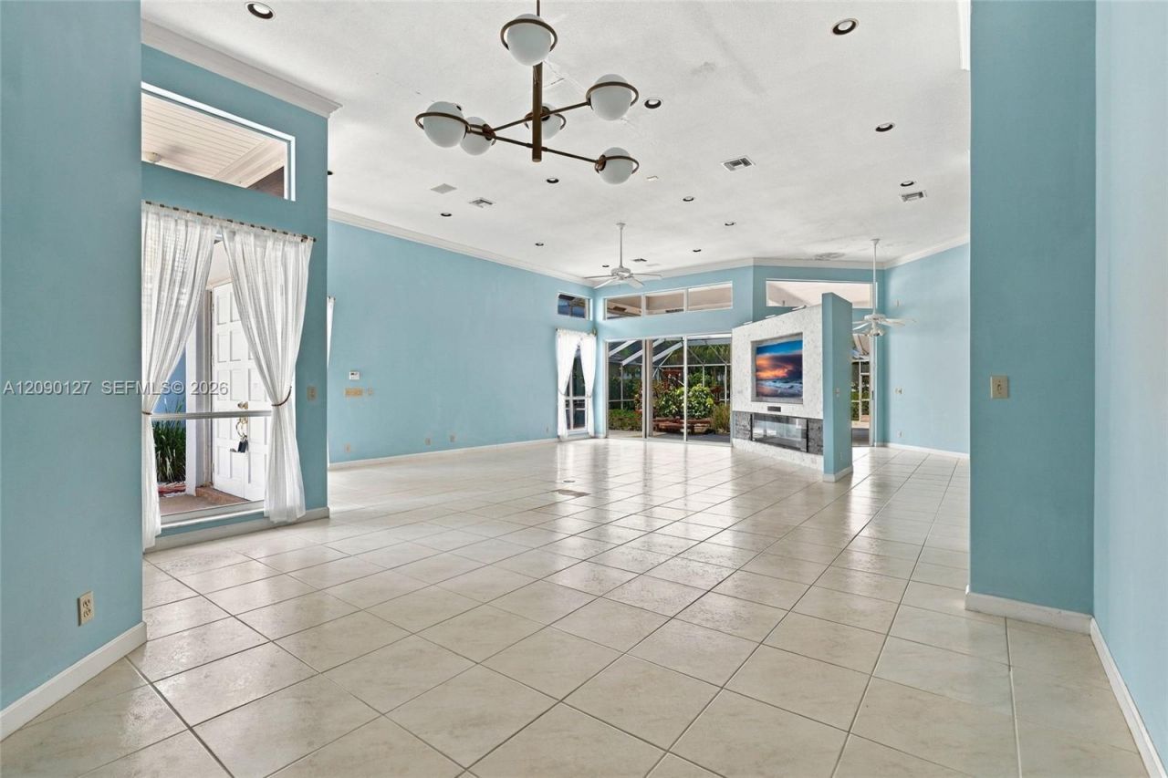 173 Orange Tree Dr , Atlantis, FL 33462 Photo