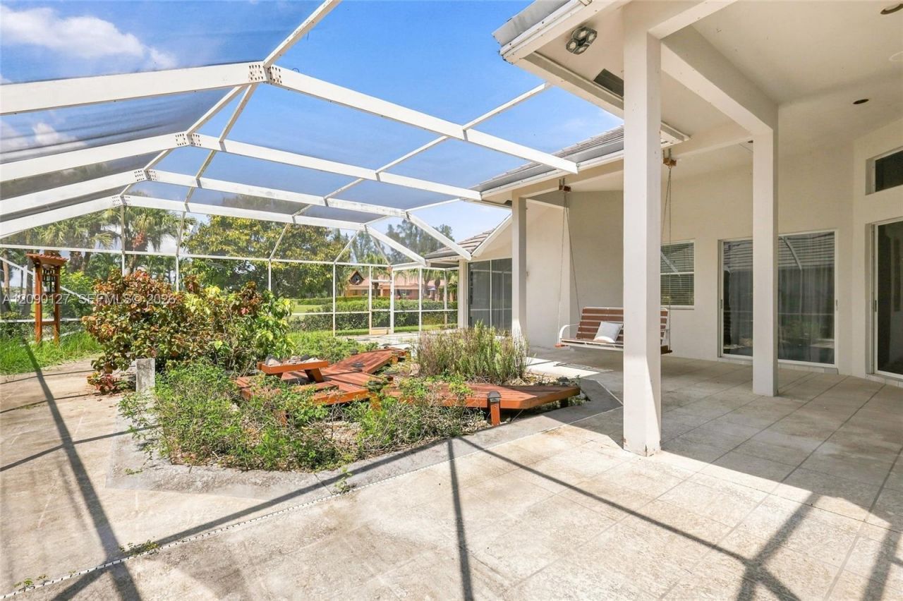 173 Orange Tree Dr , Atlantis, FL 33462 Photo