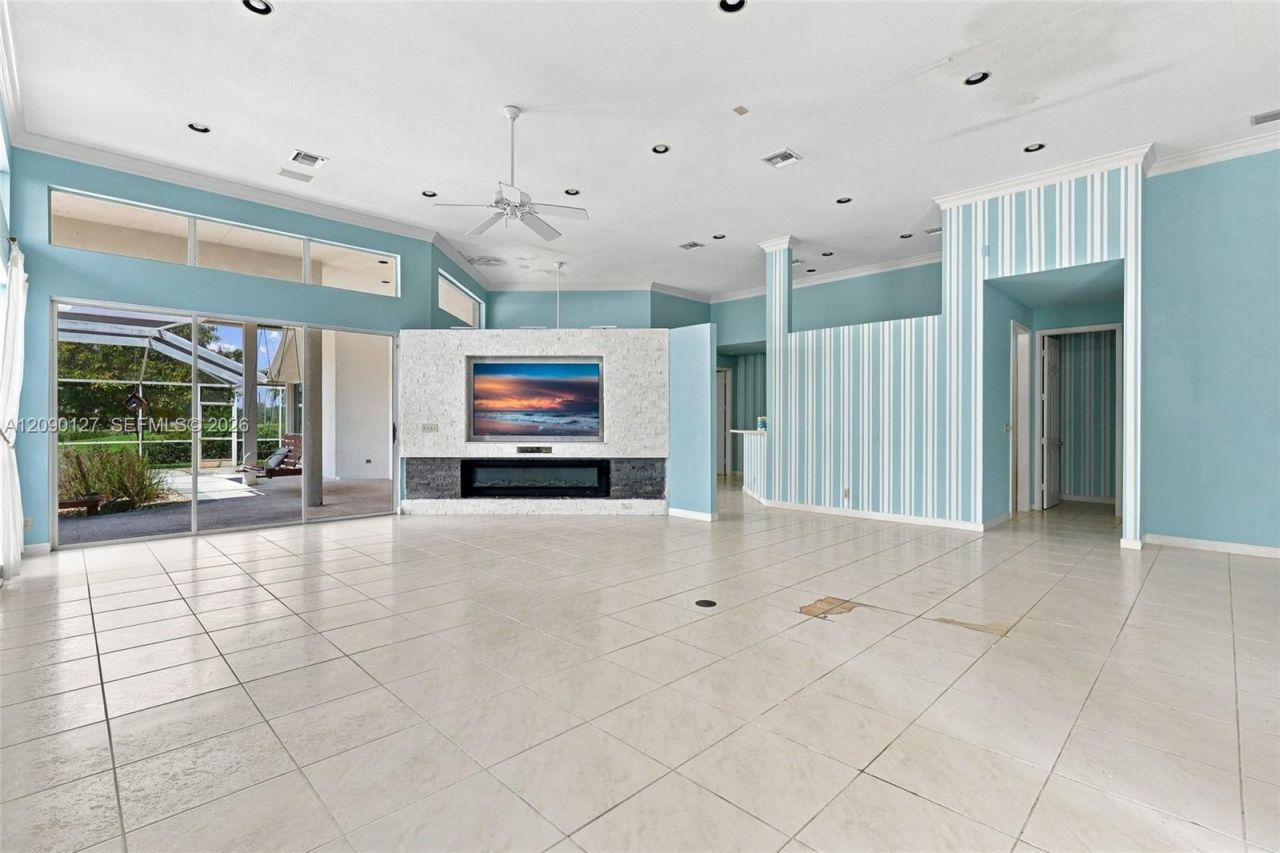 173 Orange Tree Dr , Atlantis, FL 33462 Photo