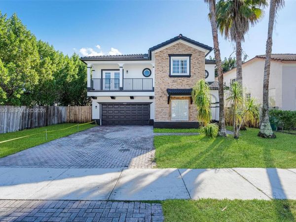 16350 SW 50th Ter , Miami, FL 33185