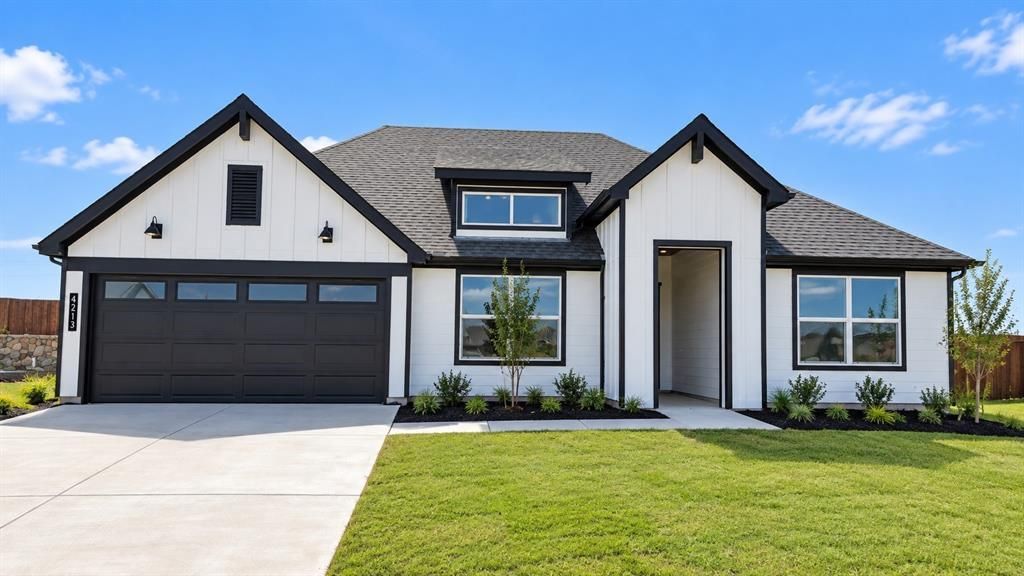 4213 Cornerstone Circle, Granbury, TX 76048 Main Photo