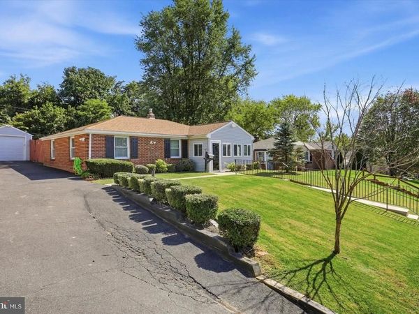 1517 RESERVOIR AVENUE , ABINGTON, PA 19001