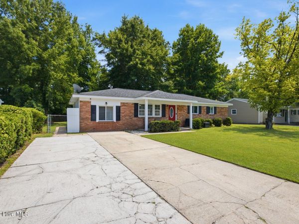 209 Ramsey Drive, Jacksonville, NC 28540