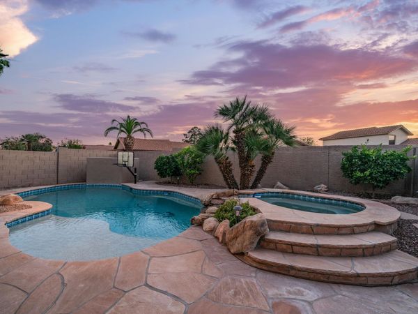 15642 S 31ST Street, Phoenix, AZ 85048