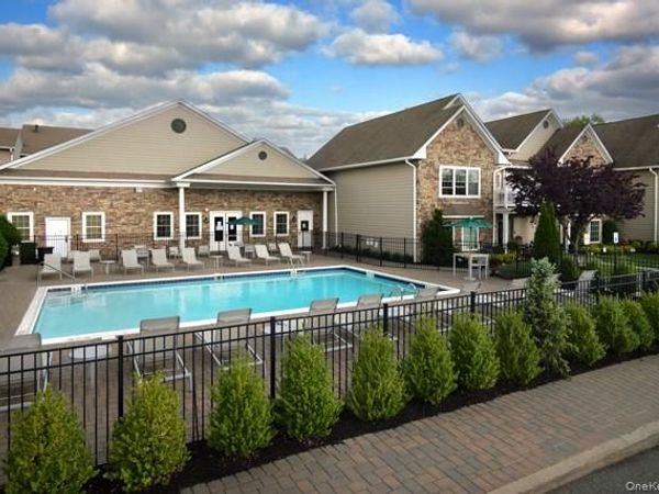 613 Dolphin Lane , Unit 613, Holbrook, NY 11741