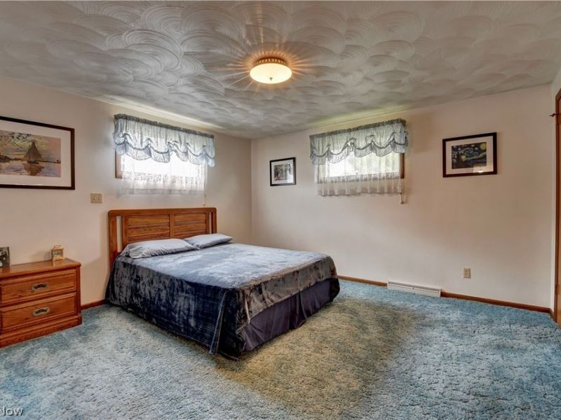 1022 Logan Avenue NW, New Philadelphia, OH 44663 Photo 9