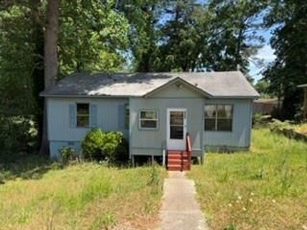 305 Creighton Avenue , Scottdale, GA 30079