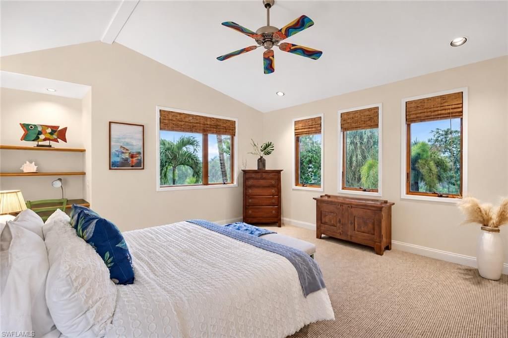 6425 Pine Ave, Sanibel, FL 33957 Photo