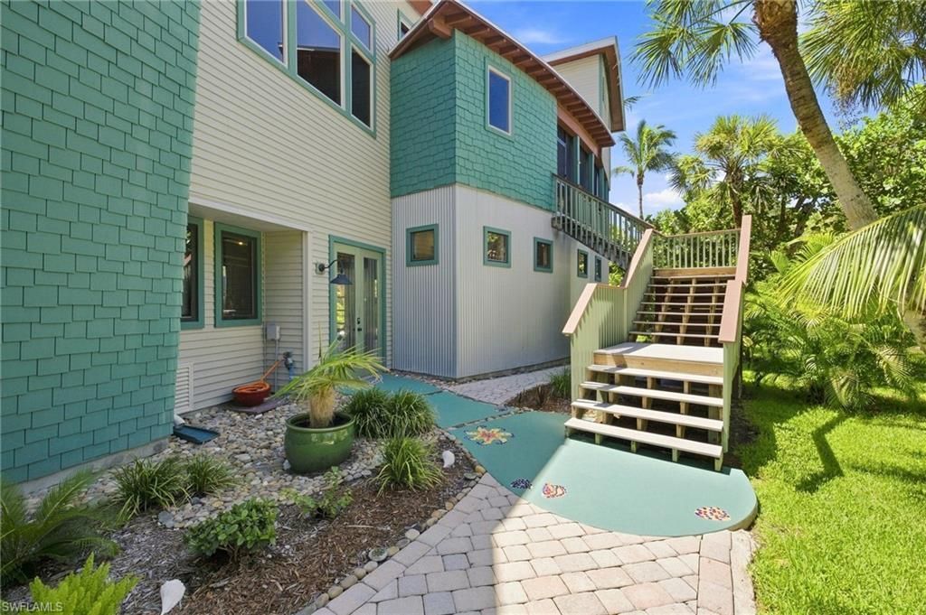 6425 Pine Ave, Sanibel, FL 33957 Photo