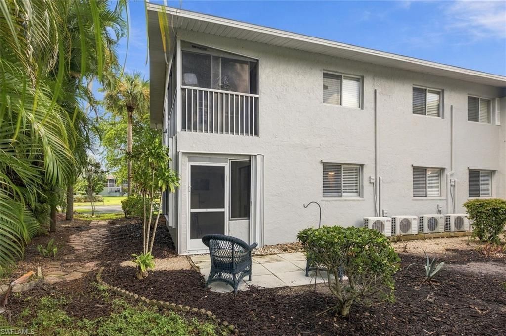 8141 Country Rd , Unit 105, Fort Myers, FL 33919 Photo