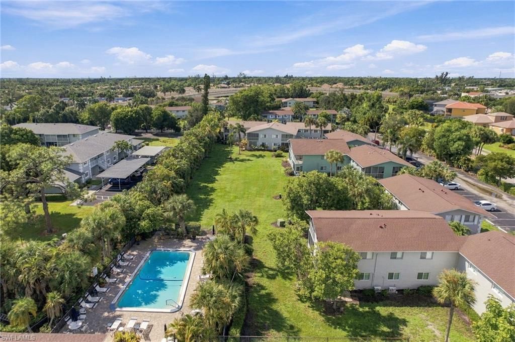 8141 Country Rd , Unit 105, Fort Myers, FL 33919 Photo