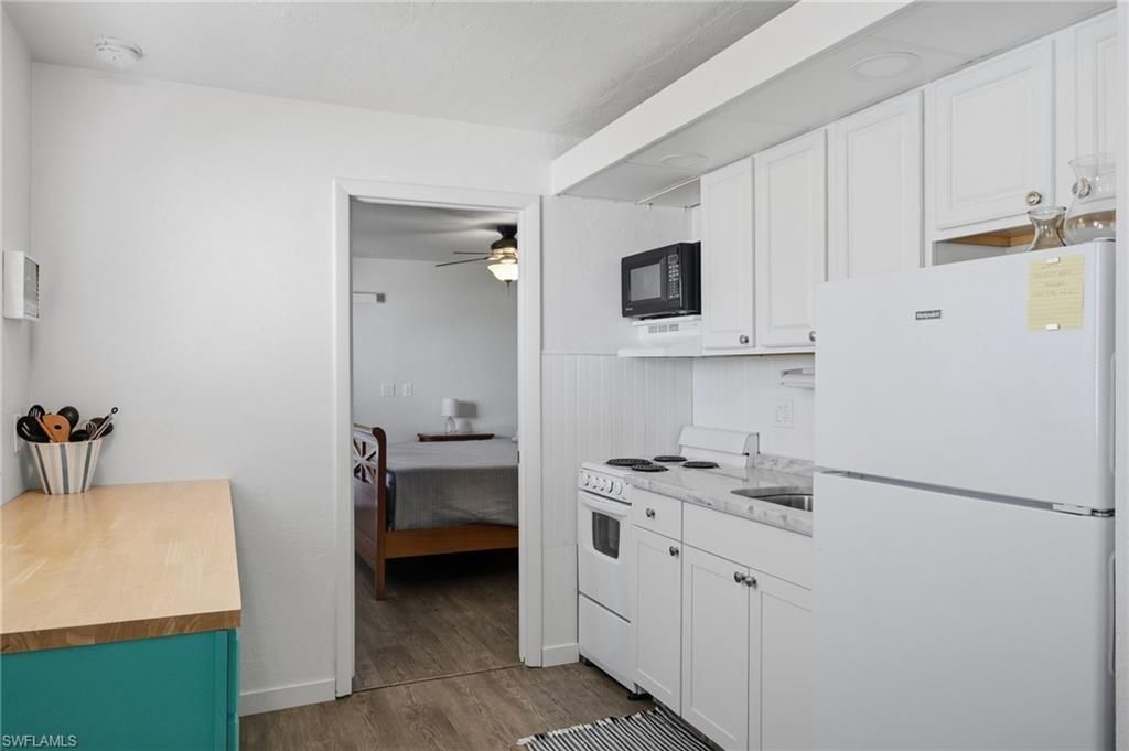 8141 Country Rd , Unit 105, Fort Myers, FL 33919 Photo