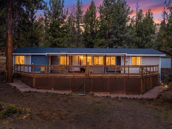 16896 Canyon Crest Drive, Sisters, OR 97759