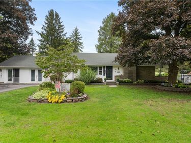 28 Pratt Road, Manchester, NY 14504