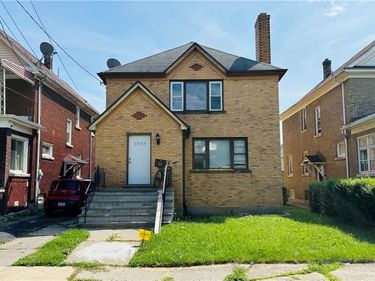 1553 Whitney Avenue , Niagara Falls, NY 14301