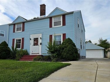 107 Fowler Avenue, Unit Right, Kenmore, NY 14217