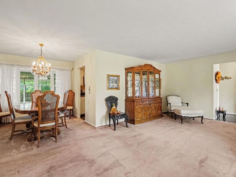 1907 Stockton Drive, Loveland, OH 45140 Photo 3
